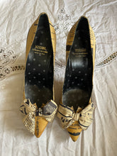 Load image into Gallery viewer, Moschino Cheap & Chic Fall 2006 Heels