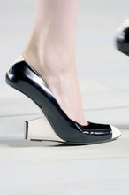 Load image into Gallery viewer, Marc Jacobs Spring 2008 Backwards Heels
