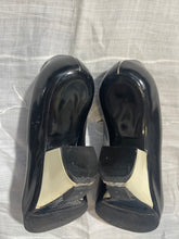 Load image into Gallery viewer, Marc Jacobs Spring 2008 Backwards Heels
