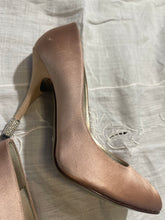 Load image into Gallery viewer, Dolce &amp; Gabbana Heels
