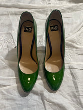 Load image into Gallery viewer, D&amp;G Heels
