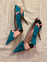 Load image into Gallery viewer, Christian Dior Heels

