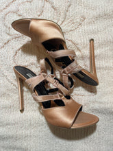 Load image into Gallery viewer, Balenciaga Spring 2014 Heels
