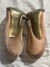 Load image into Gallery viewer, Dolce &amp; Gabbana Heels
