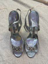 Load image into Gallery viewer, Manolo Blahnik Heels
