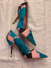 Load image into Gallery viewer, Christian Dior Heels
