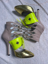 Load image into Gallery viewer, Miu Miu Spring 2011 Heels
