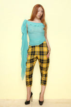 Load image into Gallery viewer, Comme des Garçons Capris

