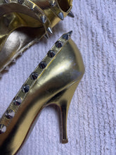 Load image into Gallery viewer, D&amp;G Spring 2007 Heels
