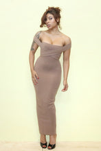 Load image into Gallery viewer, Dolce &amp; Gabbana Dress
