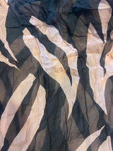 Load image into Gallery viewer, Tsumori Chisato Skirt
