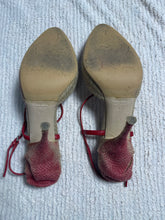 Load image into Gallery viewer, Miu Miu Spring 2009 Heels
