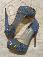 Load image into Gallery viewer, Brian Atwood Heels Seen on Carrie Bradshaw
