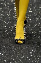 Load image into Gallery viewer, D&amp;G Spring 2007 Heels
