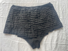 Load image into Gallery viewer, Dsquared2 Shorts
