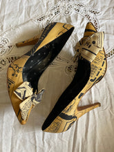 Load image into Gallery viewer, Moschino Cheap &amp; Chic Fall 2006 Heels
