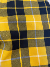 Load image into Gallery viewer, Comme des Garçons Capris
