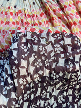 Load image into Gallery viewer, Tsumori Chisato Skirt
