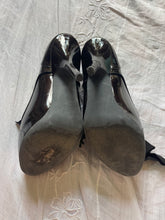Load image into Gallery viewer, Lanvin Fall 2011 Heels
