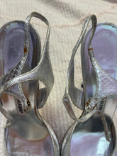Load image into Gallery viewer, Manolo Blahnik Heels
