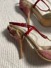Load image into Gallery viewer, Miu Miu Spring 2009 Heels

