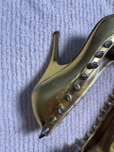 Load image into Gallery viewer, D&amp;G Spring 2007 Heels
