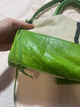 Load image into Gallery viewer, Balenciaga Spring 2010 City Bag
