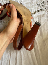 Load image into Gallery viewer, Marc Jacobs Spring 2007 Heels
