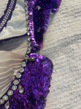 Load image into Gallery viewer, 1960s Burlesque Bra
