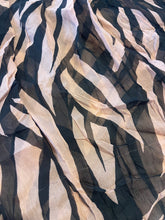 Load image into Gallery viewer, Tsumori Chisato Skirt
